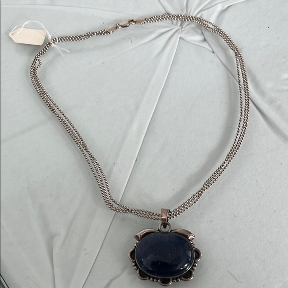 Elegant Silver Necklace with Blue Pendant